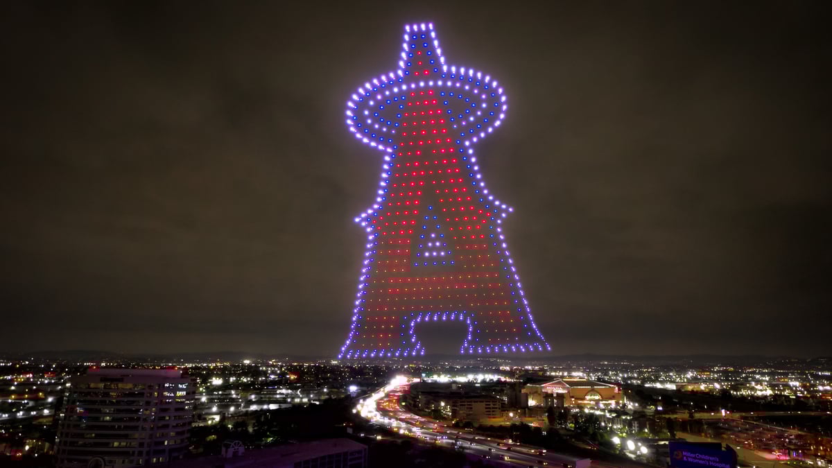 Los-Angeles-Angles-star-wars-drone-show