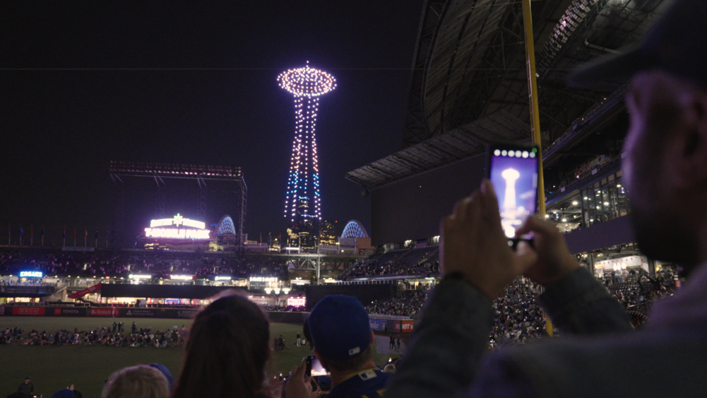 Space Needle Seattle Mariners_400-1001x563-7edb030
