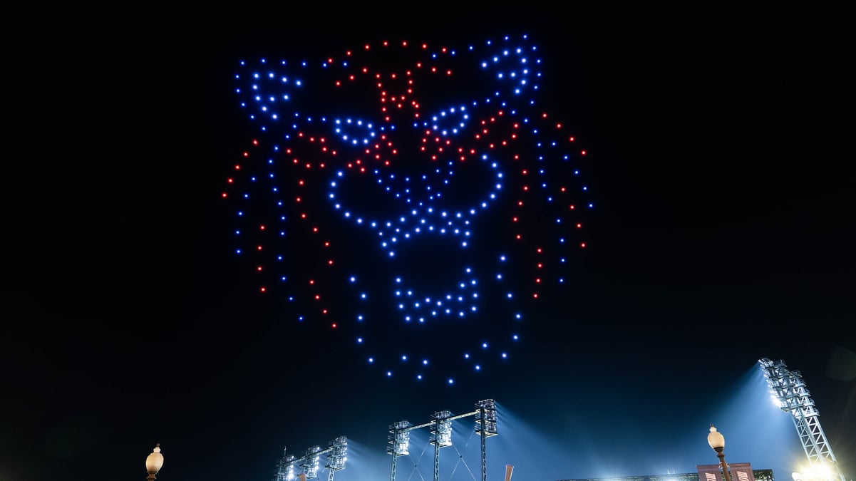 detroit-tigers-drone-shows-michigan-sky-elements