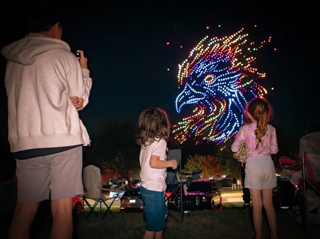 phoenix-kids-drone-show