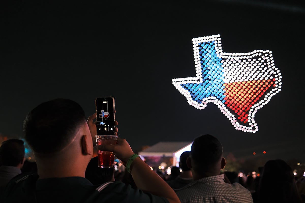 texas_outline_drone_show_austin