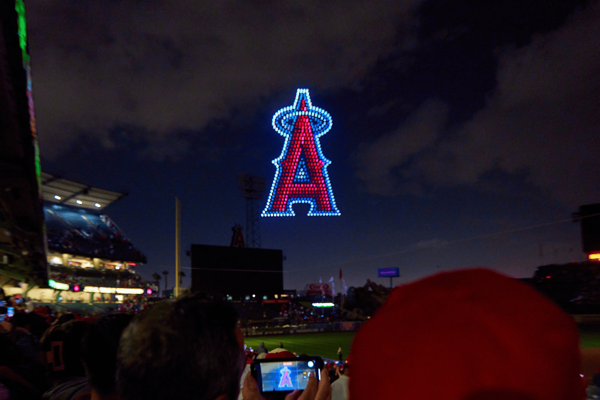 los-angeles-angels-logo-drone-show-fans-post-game