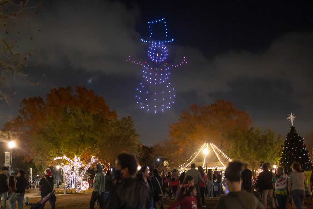 3D Snowman made with 160 drones